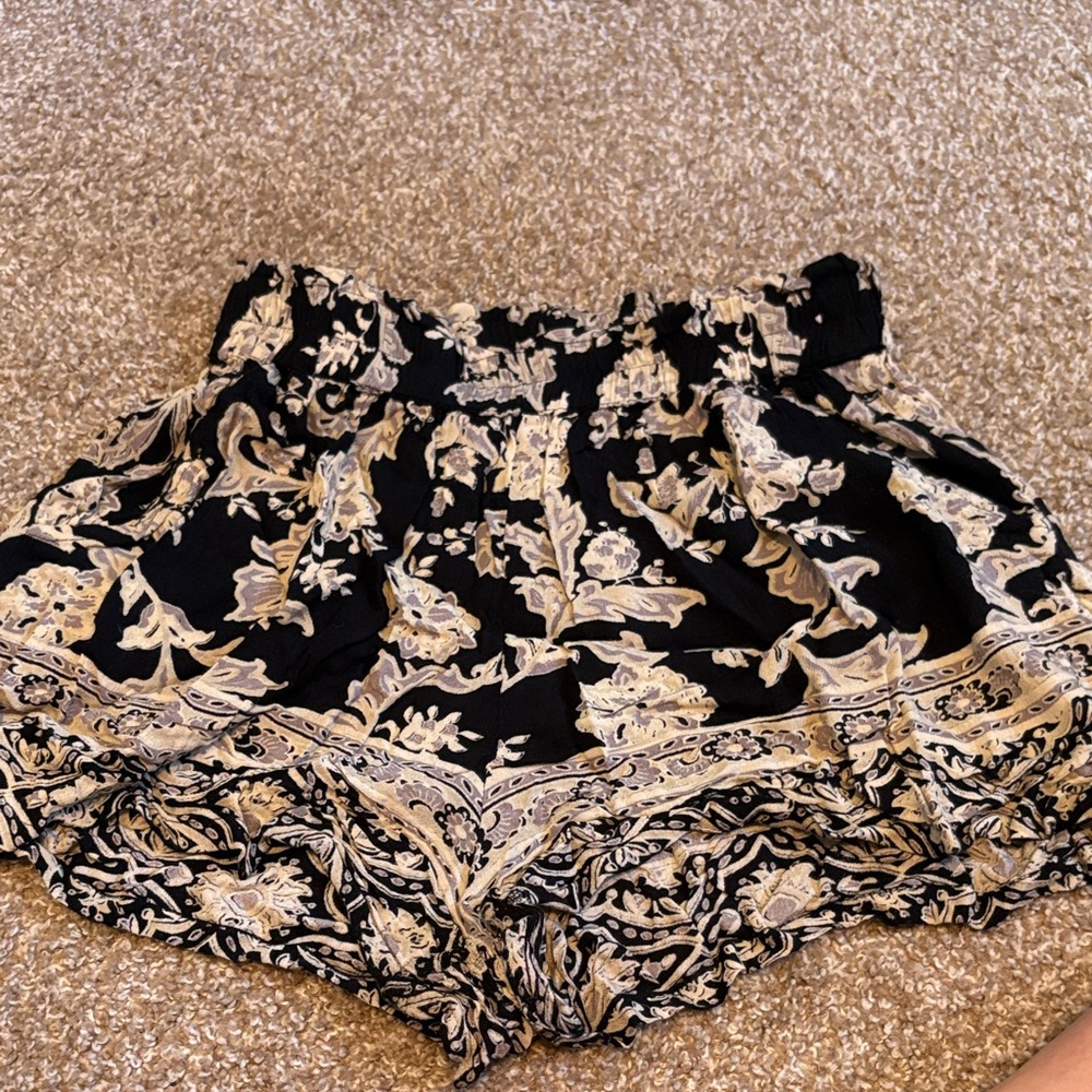 Angie Black and Cream Floral Rayon Shorts